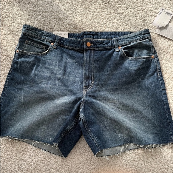 H&M Blue Jean Shorts with Raw Hem - Picture 2 of 8